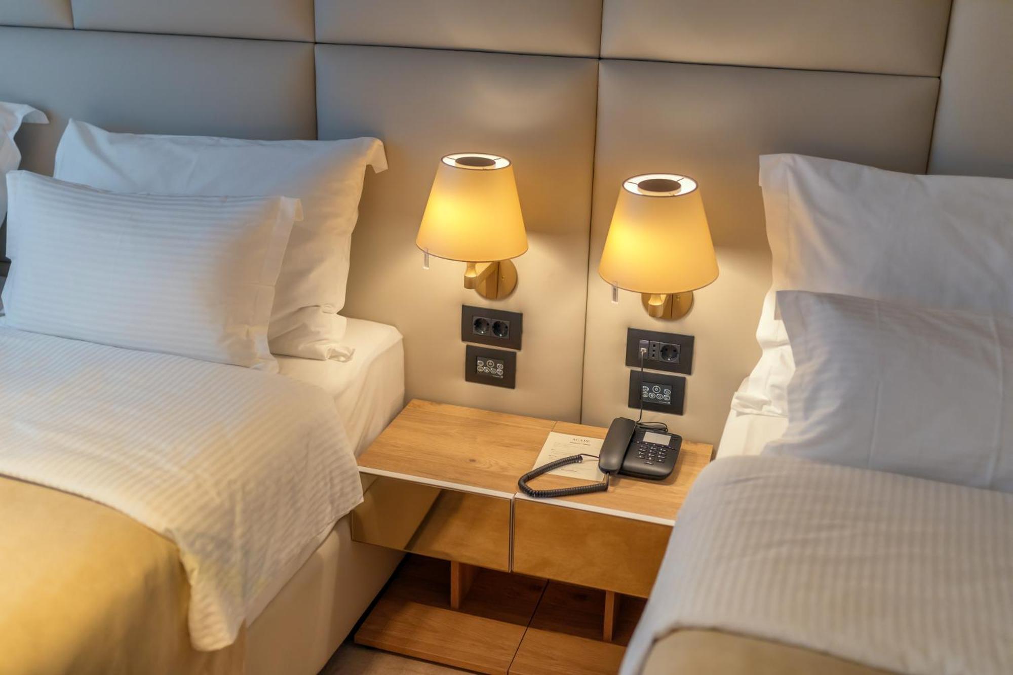 Hotel Agape Бар Стая снимка